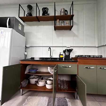 הוילה איטפמה Kitnet Container Com Garagem מראה חיצוני תמונה