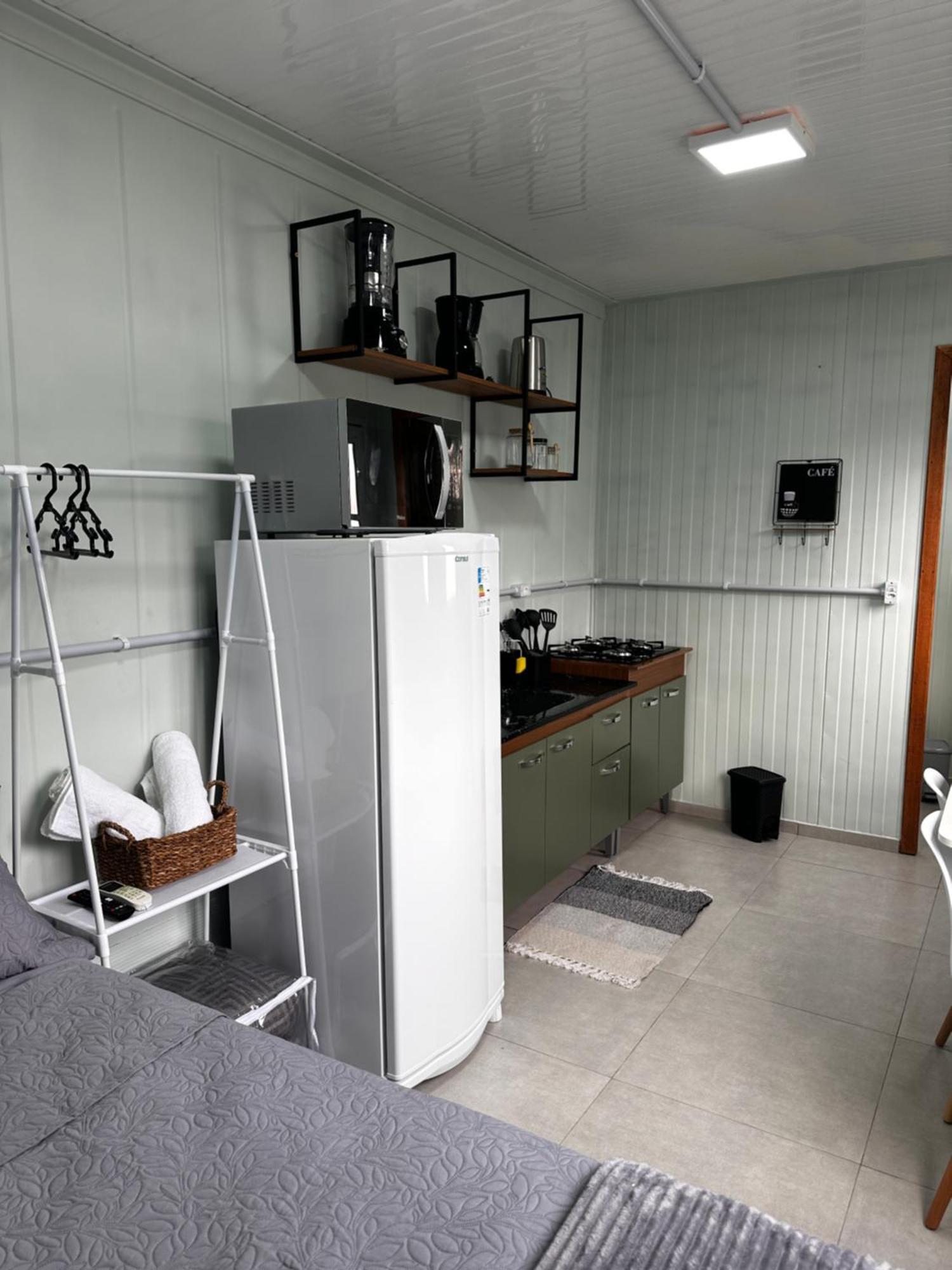 הוילה איטפמה Kitnet Container Com Garagem מראה חיצוני תמונה